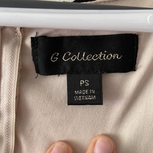 Black lacy dress - Picture 2 of 4